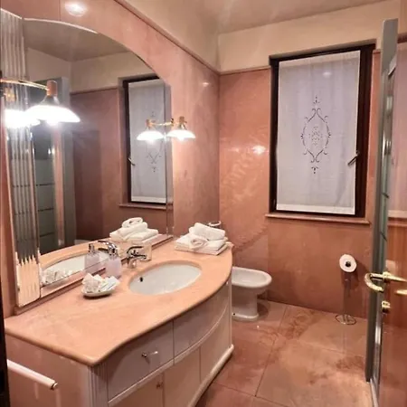 Bed & Breakfast Residenza Borgo San Rocco SantʼAmbrogio di Valpolicella